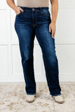 JACQUELINE MID RISE FRAYED HEM STRAIGHT LEG JEANS