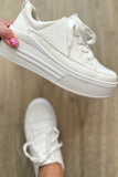 Anywhere Sneakers in White