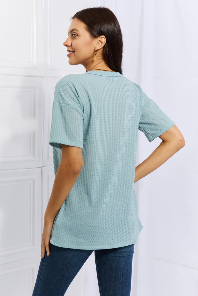 Reed Button Down Waffle Top in Blue
